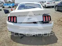 2015 Ford MUSTANG photo