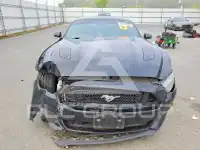 2015 Ford MUSTANG фото