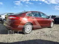 2015 Ford FUSION фото