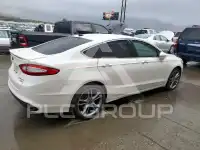 2015 Ford FUSION photo