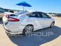 2015 Ford FUSION фото