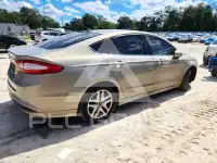 2015 Ford FUSION фото