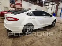 2015 Ford FUSION фото