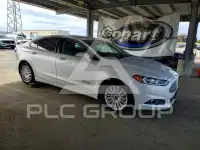 2015 Ford FUSION фото