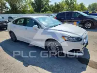 2015 Ford FUSION фото