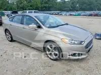 2015 Ford FUSION photo