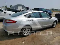 2015 Ford FUSION фото