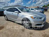 2015 Ford FUSION фото