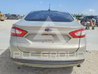 2015 Ford FUSION фото