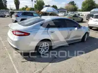 2015 Ford FUSION фото
