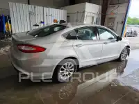 2015 Ford FUSION фото