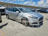 2015 Ford FUSION фото
