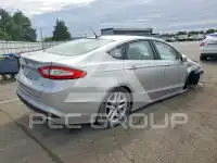 2015 Ford FUSION photo