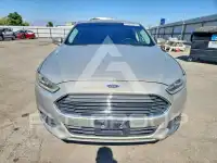 2015 Ford FUSION photo