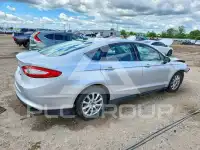 2015 Ford FUSION фото
