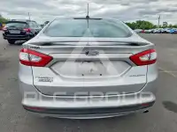 2015 Ford FUSION фото
