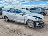 2015 Ford FUSION фото