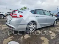 2015 Ford FUSION фото