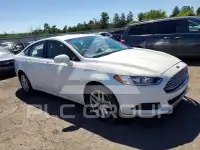 2015 Ford FUSION фото