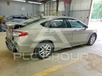 2015 Ford FUSION фото
