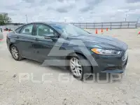 2015 Ford FUSION фото