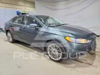 2015 Ford FUSION photo