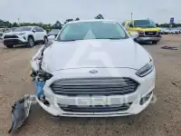 2015 Ford FUSION фото