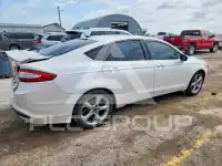 2015 Ford FUSION фото