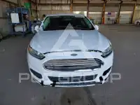2015 Ford FUSION фото