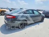 2015 Ford FUSION photo