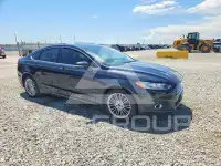 2015 Ford FUSION photo
