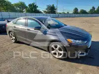 2015 Ford FUSION фото