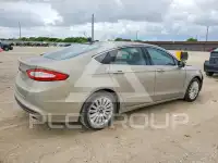 2015 Ford FUSION фото