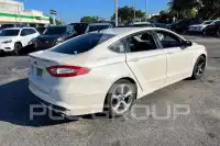 2015 Ford FUSION фото