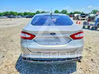 2015 Ford FUSION фото