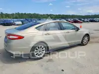 2015 Ford FUSION фото