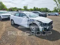 2015 Ford FUSION фото