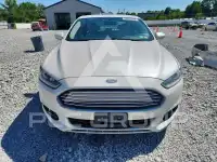 2015 Ford FUSION фото
