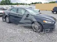 2015 Ford FUSION фото