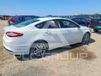 2015 Ford FUSION photo