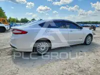 2015 Ford FUSION фото
