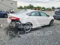 2015 Ford FUSION фото