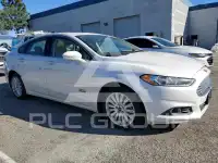 2015 Ford FUSION photo