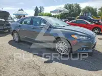 2015 Ford FUSION фото