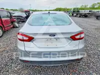 2015 Ford FUSION фото