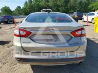 2015 Ford FUSION фото