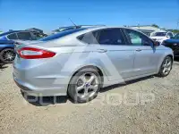 2015 Ford FUSION фото