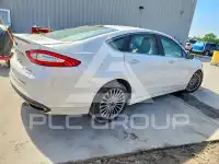 2015 Ford FUSION фото
