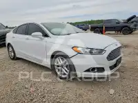 2015 Ford FUSION фото