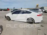 2015 Ford FUSION фото